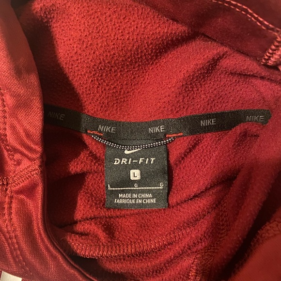 Boys Nike Dri-Fit pullover hoodie with kangaroo pocket. Size Large - Picture 6 of 7